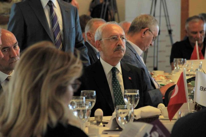 Kılıçdaroğlu’ndan İ̇zmir’de Ekonomi Mesajı: "Dünyanın En Önemli İktisatçılarını Bir Araya Toplayacağız"