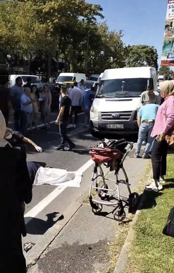 Fatih’te Feci Kaza: 2 Kadın Ve Bebek Ağır Yaralandı