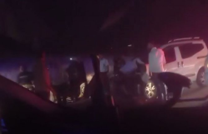 Gaziantep’te Ticari Araç İle Otomobil Kafa Kafaya Çarpıştı: 8 Yaralı
