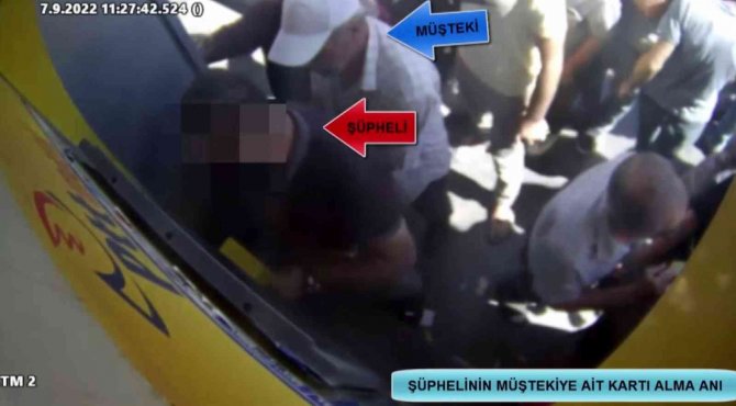 Yaşlı Adamın Emekli Maaşına Göz Dikti