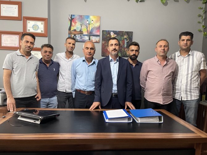 Derecik Umurlu Sınır Kapısının Açılması İçin 10 Bin İmza Toplandı