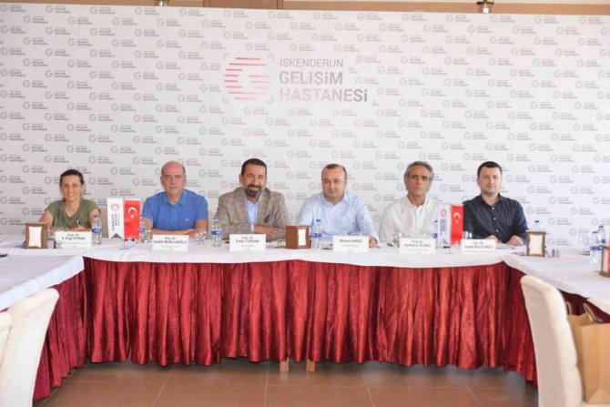 Turhan: "Erkeklerin 8’de 1’i, Kadınların 11’de 1’i Kanserden Ölüyor"