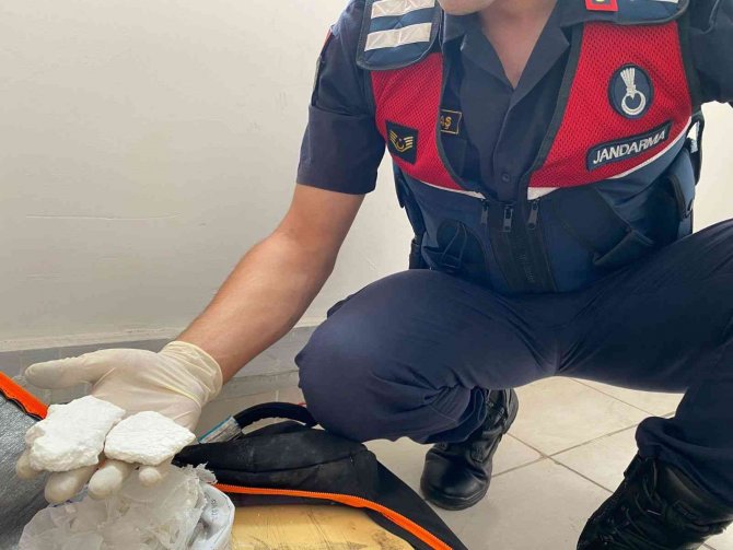 Sörf Tahtasından 4 Kilo Uyuşturucu Çıktı