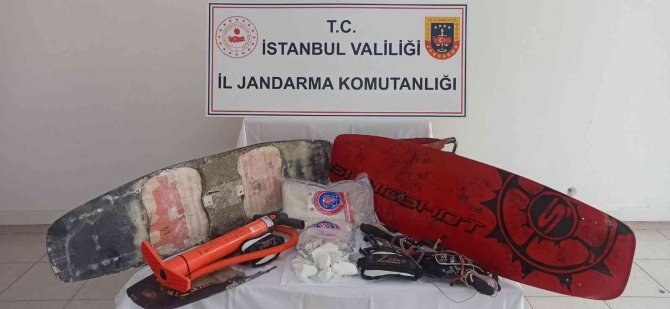 Sörf Tahtasından 4 Kilo Uyuşturucu Çıktı
