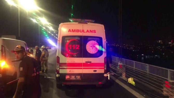 Fsm Köprüsünde Kontrol Noktasından Süratli Geçen Şahıs 2 Polisi Yaraladı