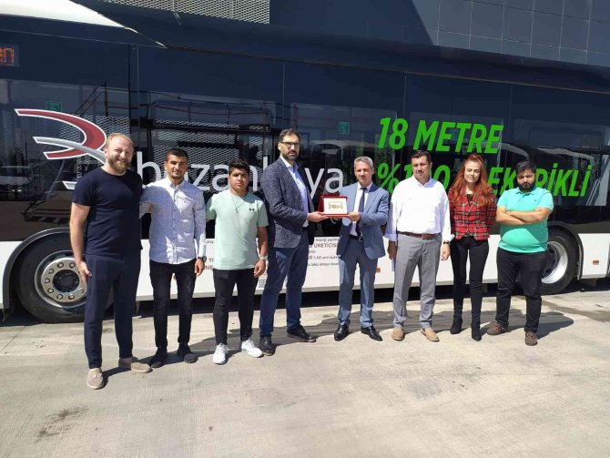 Maü Öğrencileri Geleceğin Dünyasına Çözüm Üretiyor