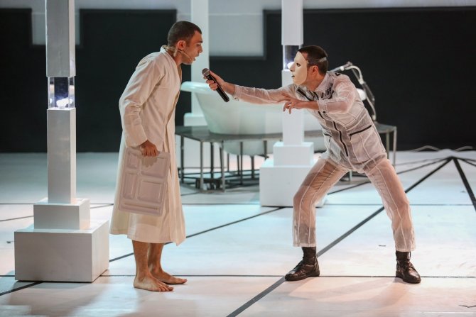 Nilüfer Kent Tiyatrosu Yeni Sezonu ‘1984’ İle Açtı