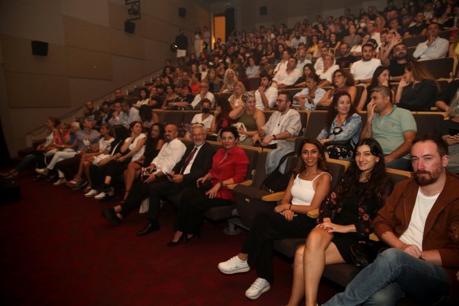 Nilüfer Kent Tiyatrosu Yeni Sezonu ‘1984’ İle Açtı