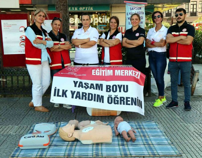 Yetişkin Ve Çocuklara İlk Yardım Eğitimi