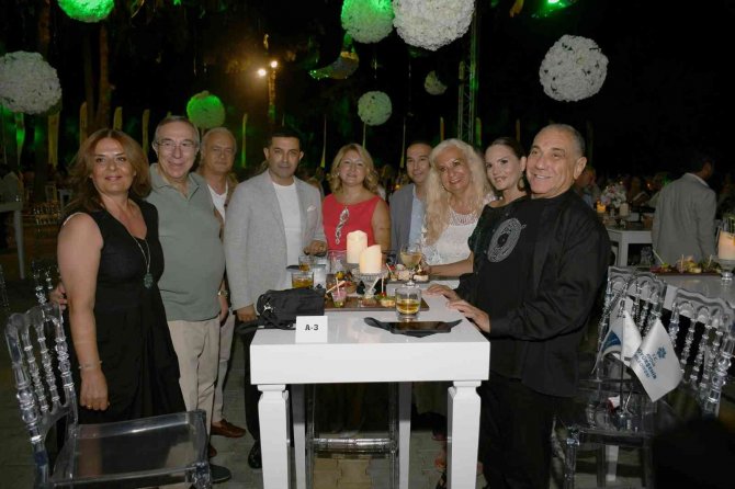 Fatih Erkoç 36 Yıl Sonra Yeniden Altın Güvercin Sahnesinde Olmanın Heyecanını Yaşadı