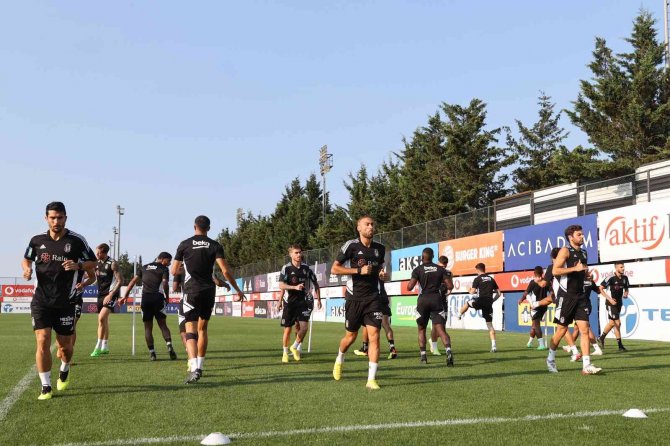 Beşiktaş, Medipol Başakşehir Maçı Hazırlıklarını Tamamladı