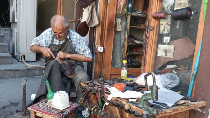 Tarihi Maraş Kapalı Çarşısı Yüzyıllık Tarihi İle Ticarete Yön Veriyor