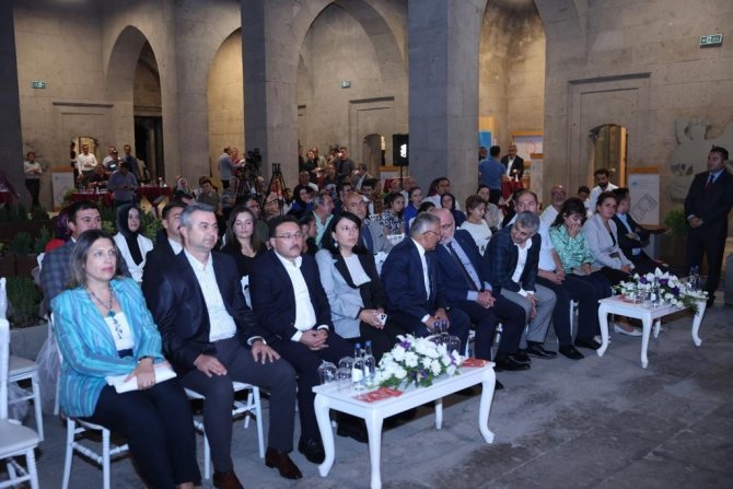 Kayseri’de ‘Müzikle Şifa’ Anlatıldı