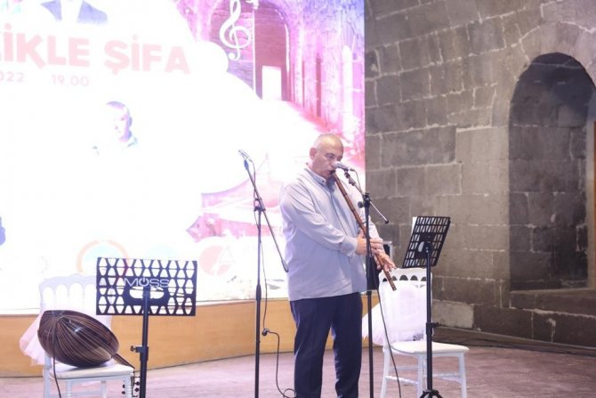 Kayseri’de ‘Müzikle Şifa’ Anlatıldı