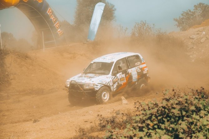 Sakarya’da Off-road Rüzgarı: Yarışların Son Etabı Nefes Kesiyor
