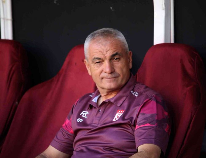 Spor Toto Süper Lig: Dg Sivasspor: 0 - İ̇stanbulspor: 0 (İ̇lk Yarı)