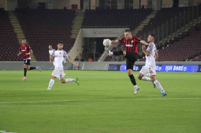 Spor Toto Süper Lig: Gaziantep Fk: 1 - Ümraniyespor: 1 (Maç Sonucu)