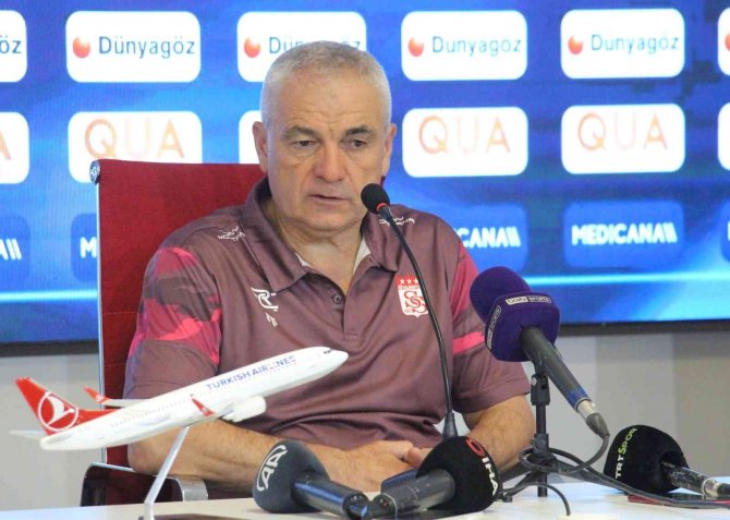 Rıza Çalımbay: “Caner İle Taraftar Tartışmamalıydı”