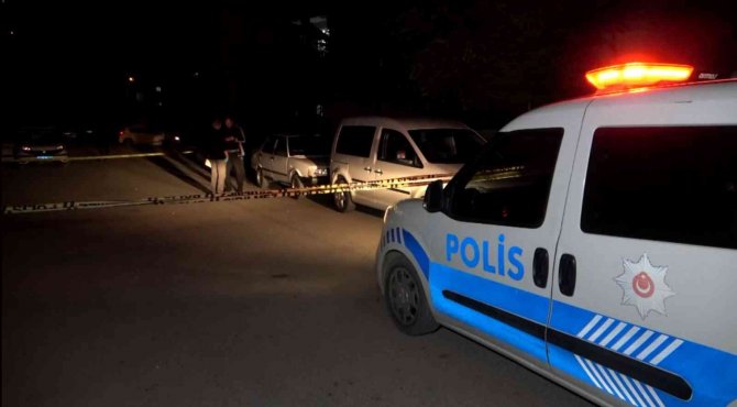 Husumetli Olduğu İki Kardeşin Aracını Ve Evini Kurşunladı