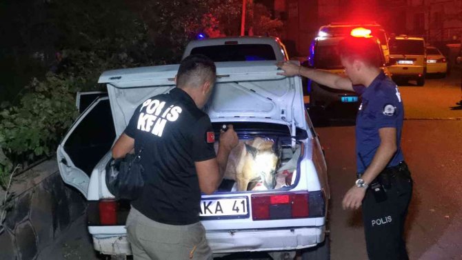 Husumetli Olduğu İki Kardeşin Aracını Ve Evini Kurşunladı