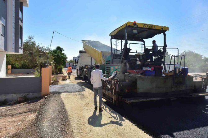 Habibler Mahallesi’ne 40 Bin Metrekarelik Asfalt Çalışması