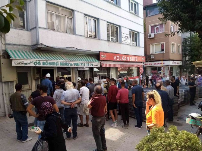 Bandırma’da İş Yerinde Çıkan Yangın Paniğe Sebep Oldu