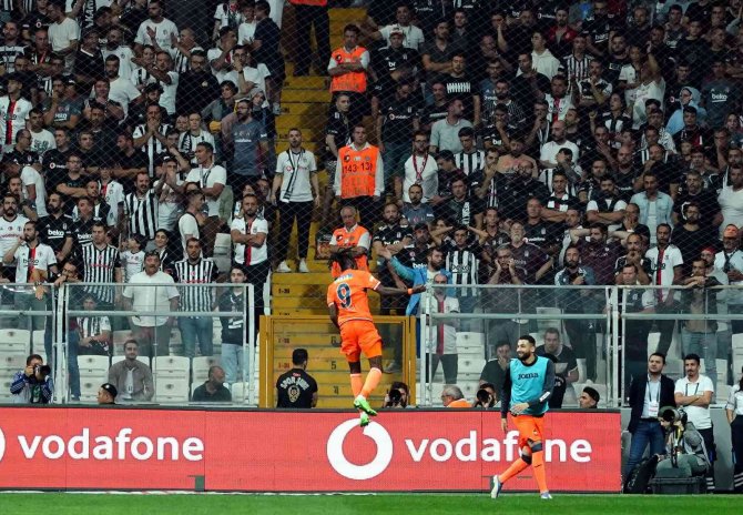 Spor Toto Süper Lig: Beşiktaş: 0 - Başakşehir: 1 (Maç Sonucu)