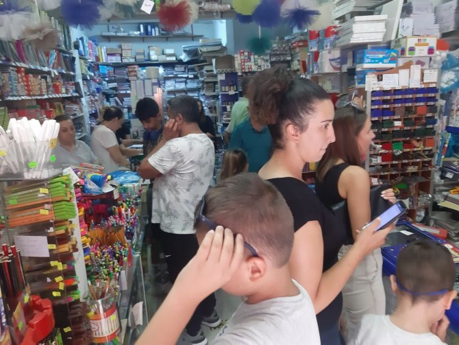 Bulgarların Alışveriş Listesine Kırtasiye Ürünleri De Eklendi