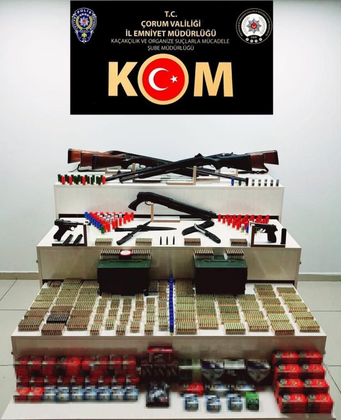 Kom Ekiplerinden Silah Satıcılarına Operasyon