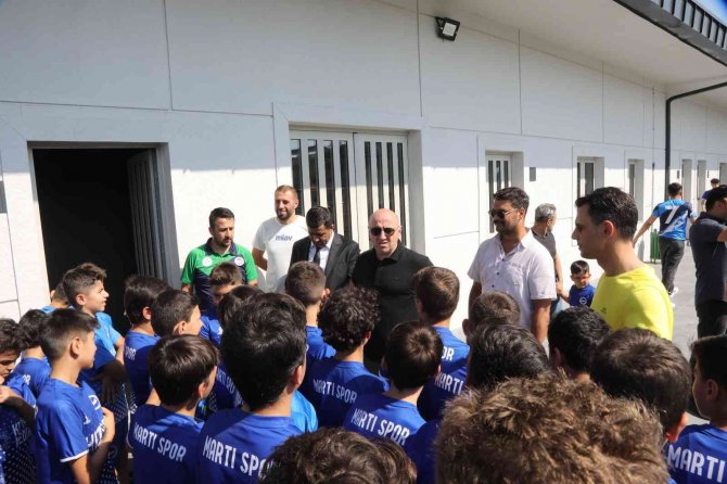Başkan Bıyık: "Gençlerimize Verdiğimiz Sözü Tuttuğumuz İçin Çok Mutluyum"