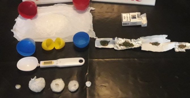 Uyuşturucu Ticaretine Karışan 10 Şüpheli Tutuklandı