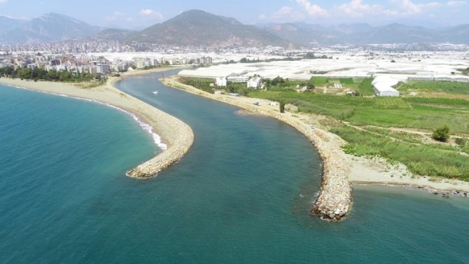 Anamur’da Taşkın Riskine Karşı Çalışmalar Sürüyor