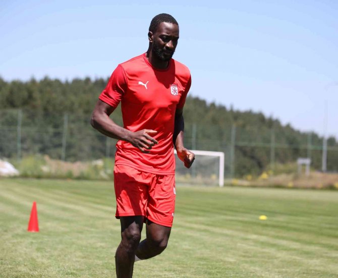 Sivassporlu Mustapha Yatabare’nin Acı Günü!