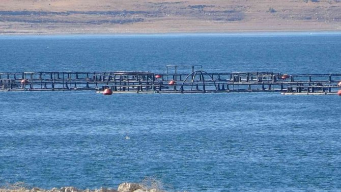 Elazığ’da Baraj Gölünde Kaybolan Şahıs 4 Gündür Aranıyor