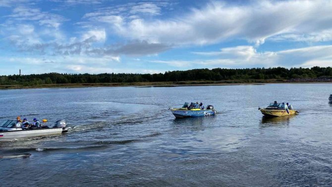 Farklı Ülkelerden Balıkçılar, Nükleer Tesis Yakınında Avlanma Deneyimi Yaşadı
