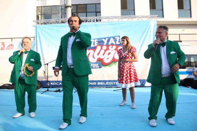 ’Yeşilçam Vokal Grubu’ Gebzeli Çocukları Coşturdu