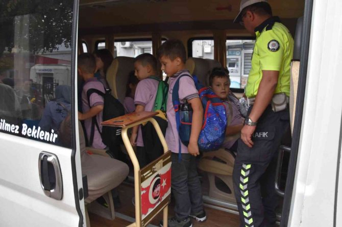 Gönen’de Okul Servisleri Denetlendi