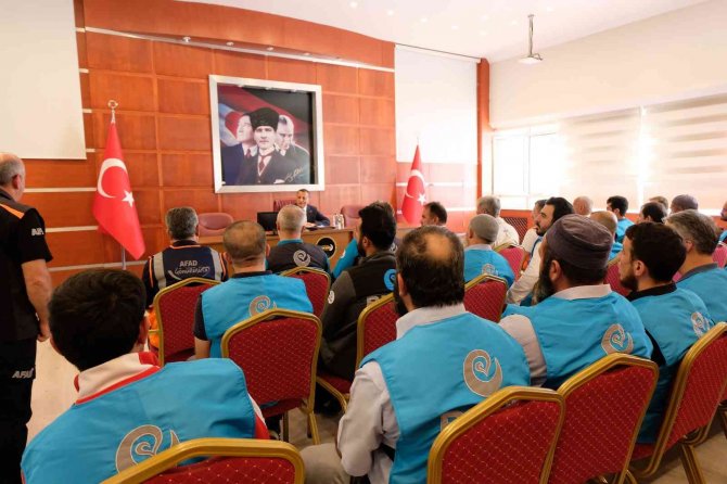 Hafif Arama Kurtarma Eğitimini Bitiren Kursiyerlere Sertifika