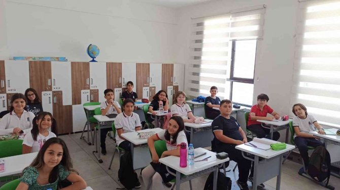 Kırşehir’de 45 Bin 110 Öğrenci İçin Ders Zili Çaldı