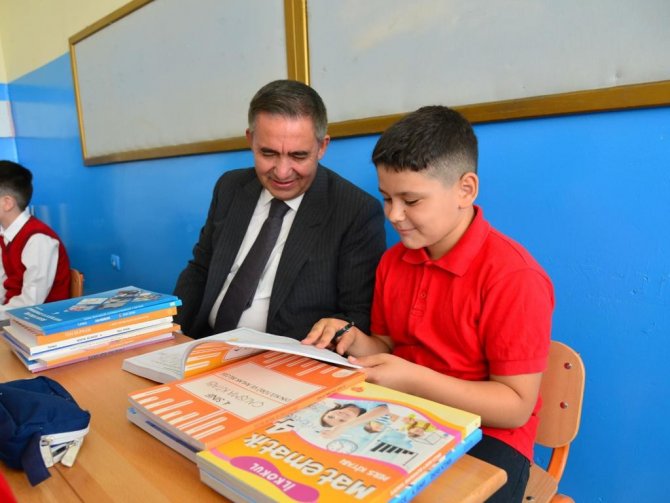 Kırşehir’de 45 Bin 110 Öğrenci İçin Ders Zili Çaldı