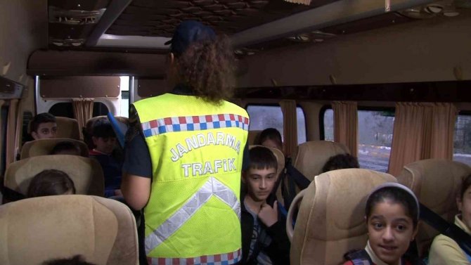 Sarıyer’de Jandarmadan Okul Servisi Denetimi