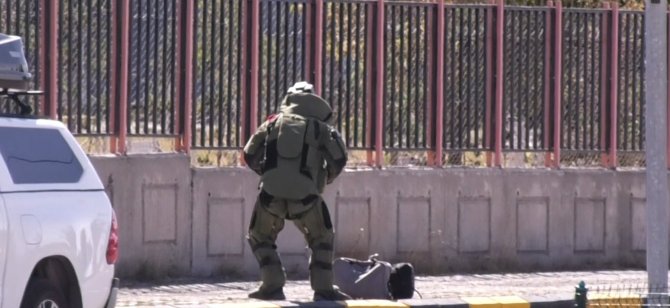 Kars’ta Fünye İle Patlatılan Çantadan Elma Ve Ceviz Çıktı