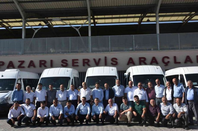 Okul Servis Şoförleri, Kazasız Bir Yıl İçin Adak Kurbanı Kesip Dua Etti