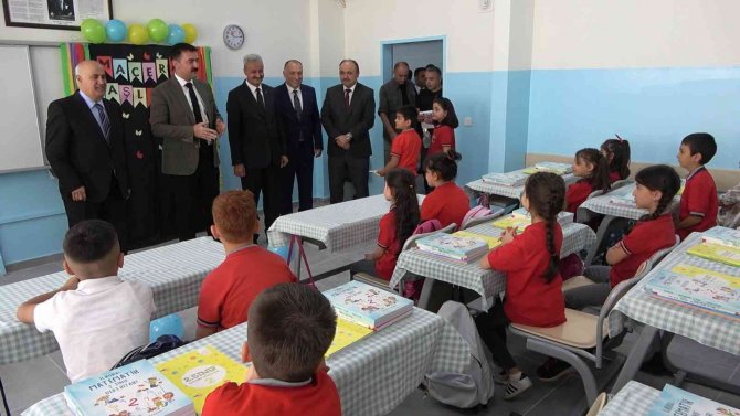 Meb, Okullara İhtiyaçları İçin 3 Milyar 750 Milyon Lira Ödenek Gönderdi