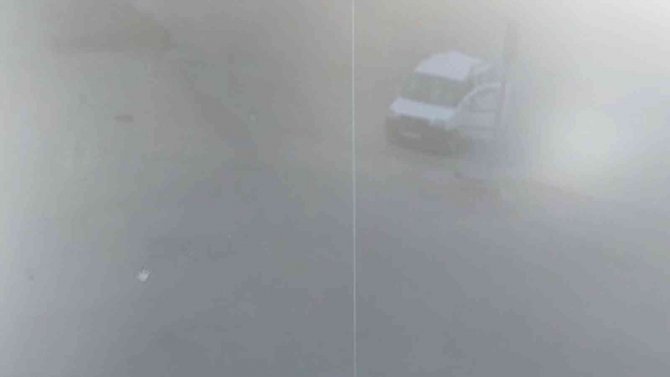 Bir Anlık Dikkatsizlik Kazaya Sebep Oldu: 9 Kişinin Yaralandığı Kaza Anı Kamerada