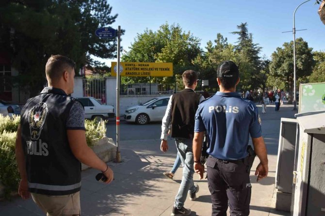 Okulların İlk Gününde Polis Ekipleri Güvenli Eğitim Denetimi Yaptı
