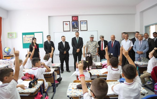 Kütahya’da 99 Bin 565 Öğrenci Okula Başladı