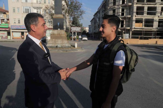 Gölbaşı Belediyesi Öğrencilere Ücretsiz Okul Servisi Desteği Sağlayacak