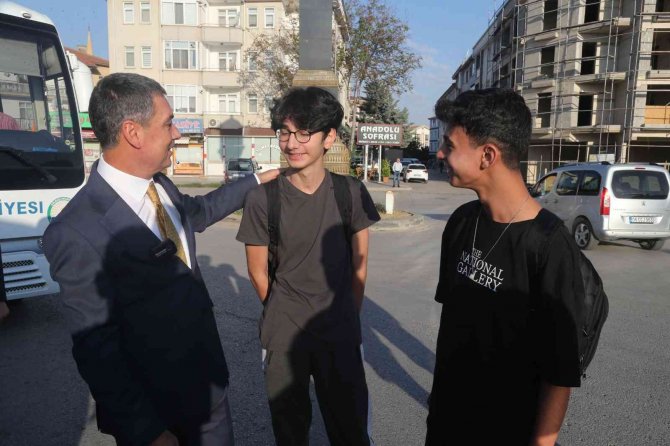 Gölbaşı Belediyesi Öğrencilere Ücretsiz Okul Servisi Desteği Sağlayacak