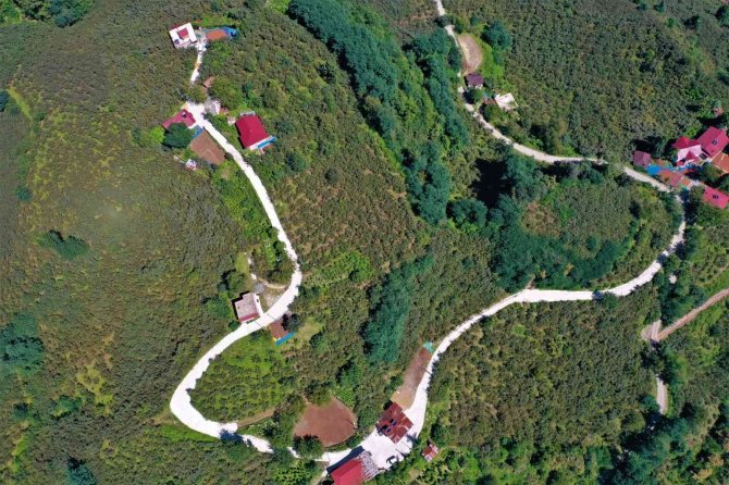 Altınordu’da Beton Yol Çalışmaları Sürüyor